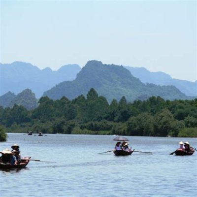  La Pagode du Parfum d'Automne : Une Oasis de Paix dans le Chaos de Kien Giang!