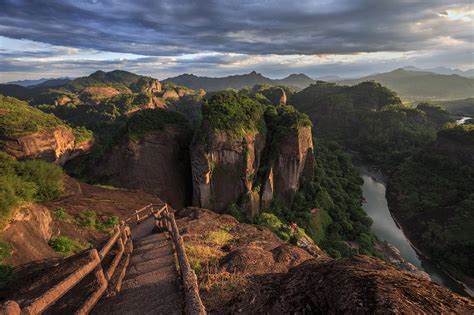   Le Mont Wuyi : Un paradis terrestre sculpté par les siècles !