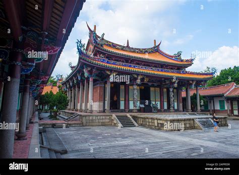 Le Temple de Confucius à Zaozhuang: Un sanctuaire ancestral dédié à l'éducation et au savoir!